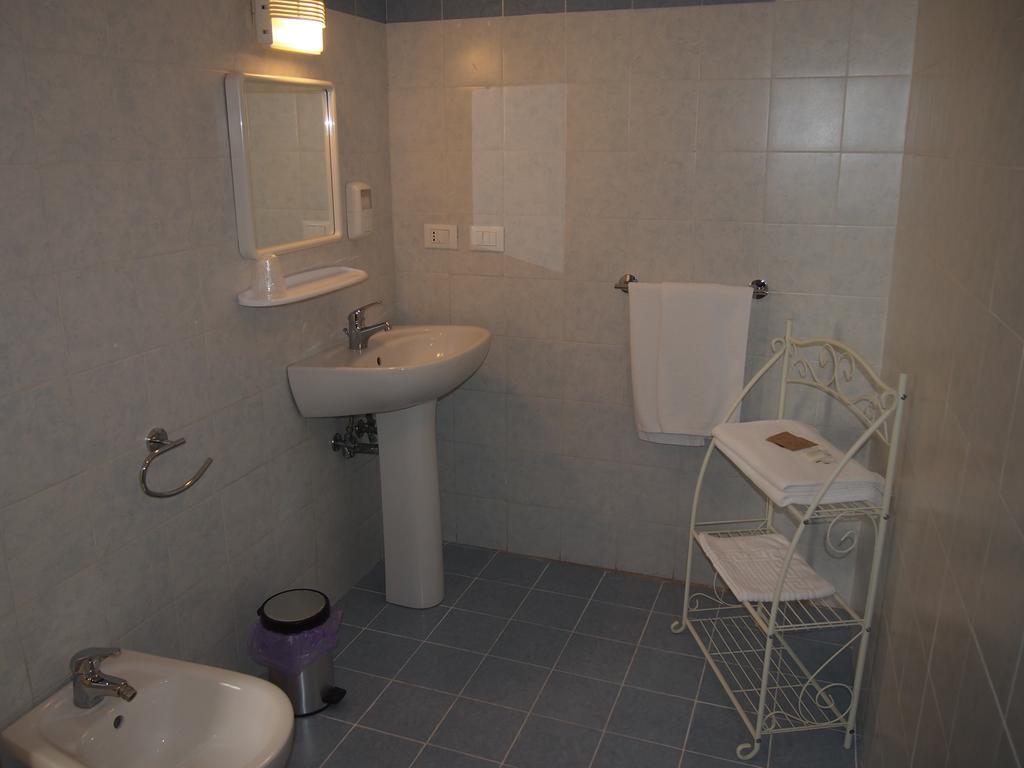 Affittacamere La Spezia Inn Ngoại thất bức ảnh