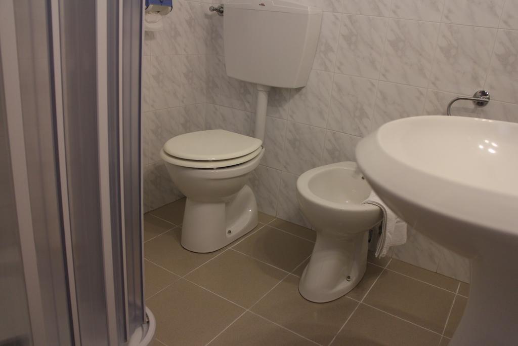 Affittacamere La Spezia Inn Ngoại thất bức ảnh
